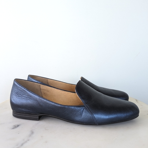 Naturalizer Women's Emiline Blue Metallic Leather Loafers - Picture 2 of 10